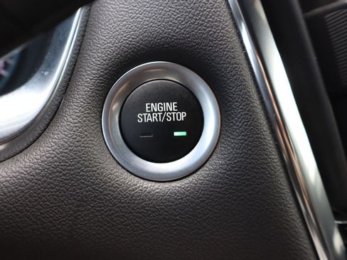 Used 2023 Chevrolet Traverse LT w/ Midnight/Sport Edition FWD image 16