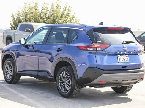 Used 2023 Nissan Rogue S FWD image 7
