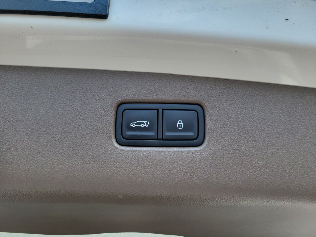 Used 2026 Genesis Electrified GV70 AWD/4WD image 8