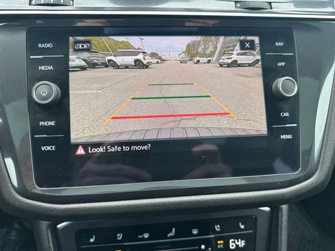 Certified 2023 Volkswagen Tiguan SEL R-Line AWD/4WD image 28