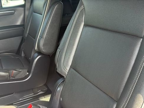 Used 2025 Chevrolet Tahoe Premier RWD image 26