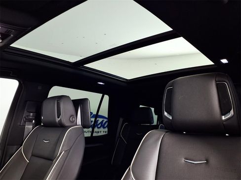 Used 2026 Cadillac Escalade Sport image 15