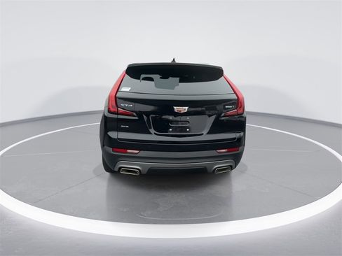 Used 2023 Cadillac XT4 Premium Luxury image 7