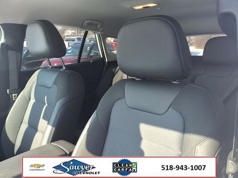 Used 2025 Chevrolet Trax LT w/ Driver Confidence Package image 13