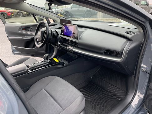 Certified 2023 Toyota Prius LE AWD/4WD image 16