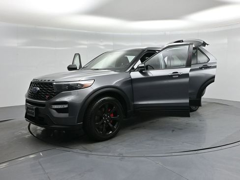 Certified 2022 Ford Explorer ST w/ Equipment Group 401A image 34