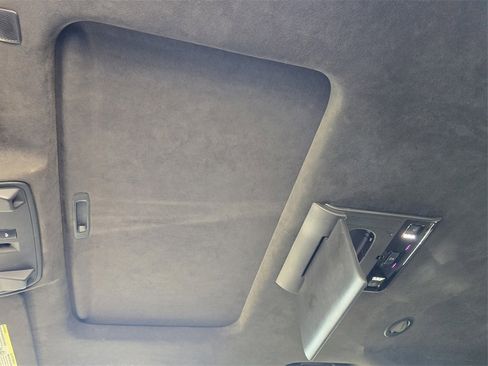 Used 2018 Cadillac Escalade ESV Platinum image 22