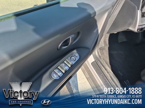 Used 2025 Hyundai Ioniq 5 SEL RWD image 23