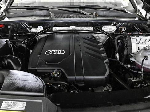 Used 2023 Audi Q5 2.0T Prestige w/ Prestige Package image 24