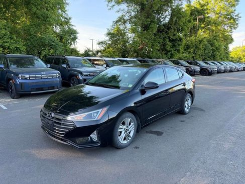 Used 2020 Hyundai Elantra Value Edition w/ Winter Weather Package FWD image 8