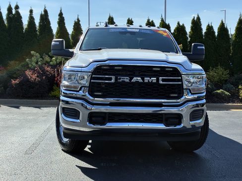 Used 2024 RAM 2500 Tradesman w/ Safety Group AWD/4WD image 5