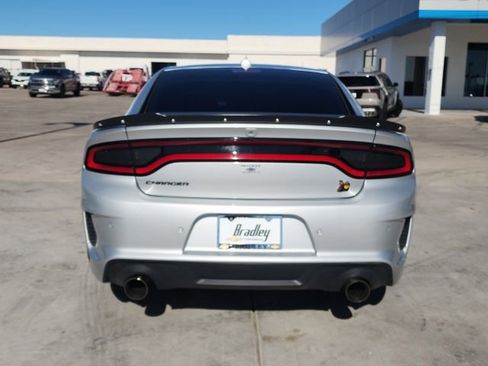 Used 2021 Dodge Charger Scat Pack RWD image 5