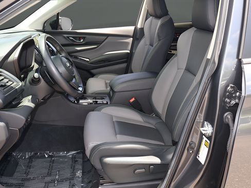 Certified 2025 Subaru Ascent Onyx Edition w/ Onyx Package AWD/4WD image 14