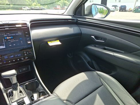 Used 2023 Hyundai Tucson SEL w/ Convenience Package AWD/4WD image 2