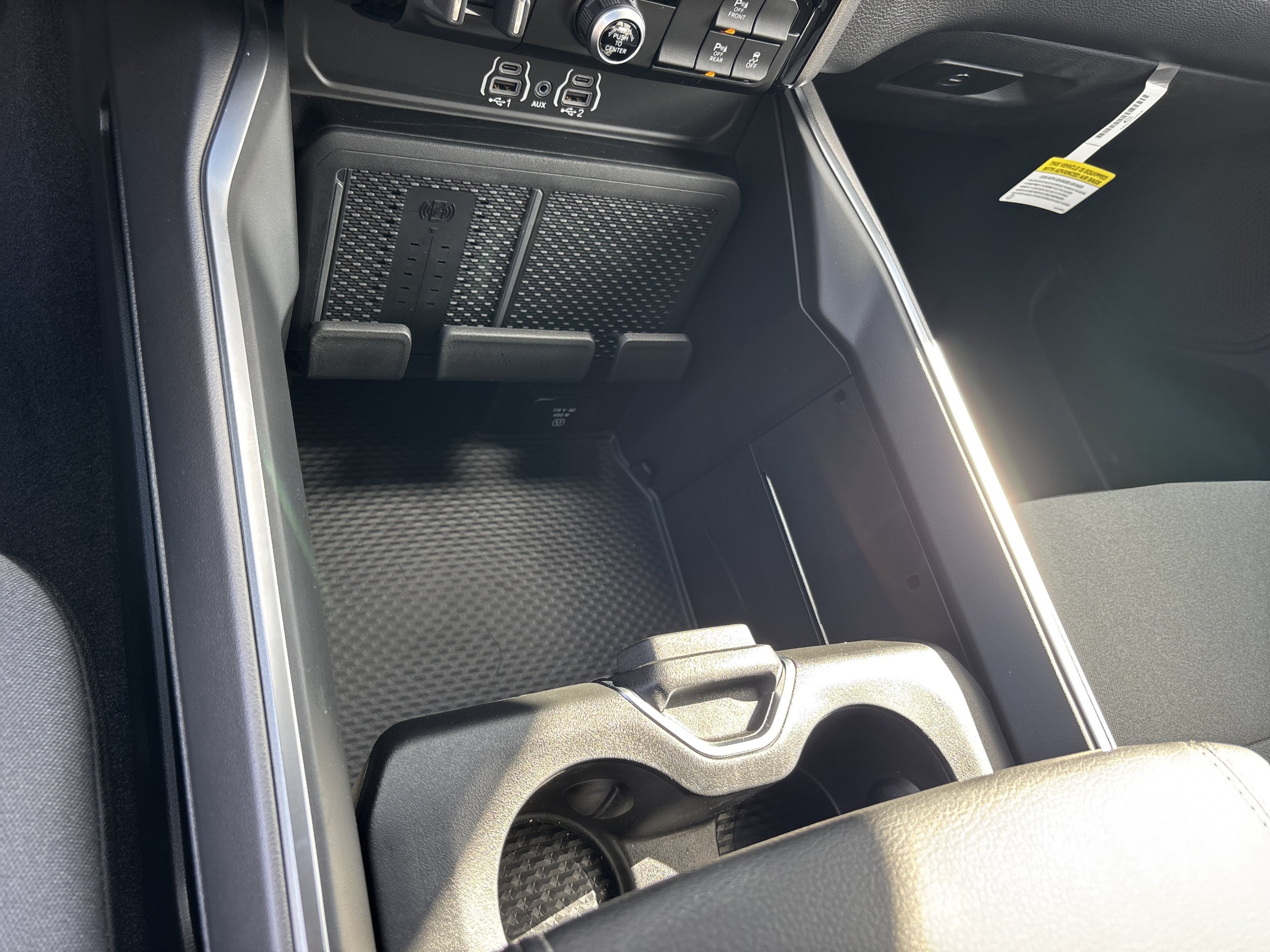 Used 2025 RAM 1500 Big Horn AWD/4WD image 17