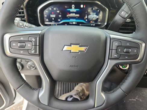New 2025 Chevrolet Silverado 1500 LT image 18