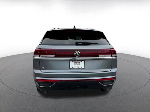 Used 2025 Volkswagen Atlas Cross Sport SE image 12