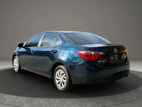 Used 2019 Toyota Corolla LE image 4