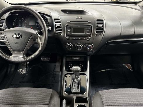 Used 2017 Kia Forte LX image 26