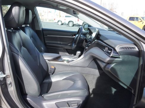 Used 2024 Toyota Camry XLE image 22