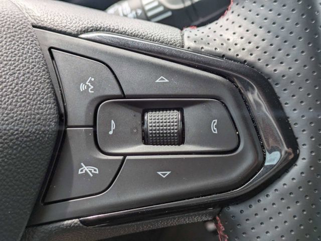 Used 2025 Chevrolet Trax RS w/ Driver Confidence Package FWD image 25