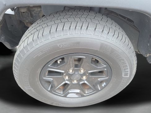 Used 2015 Jeep Wrangler Unlimited Sport image 27