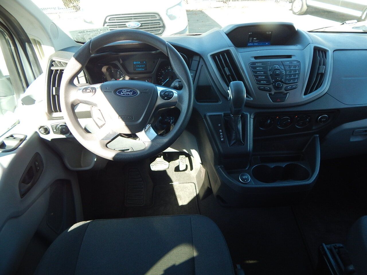 Used 2018 Ford Transit 350 XL RWD image 22