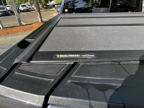 Used 2025 GMC Sierra 1500 SLT w/ SLT Premium Plus Package image 49