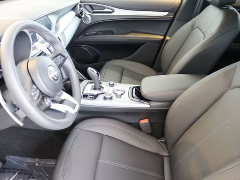New 2025 Alfa Romeo Stelvio Sprint image 19