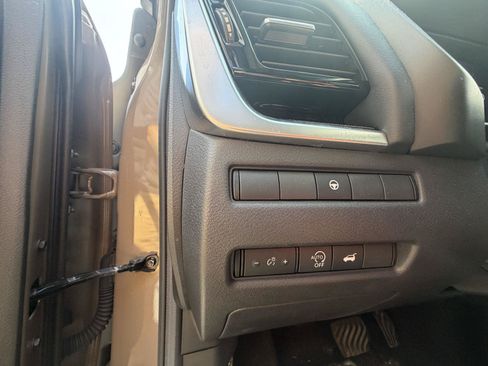 Used 2024 Nissan Rogue SL w/ SL Premium Package AWD/4WD image 6