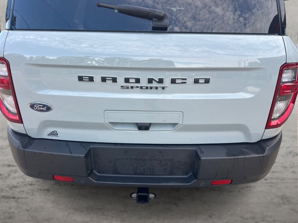 Used 2024 Ford Bronco Sport Outer Banks w/ Tech Package AWD/4WD image 14