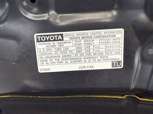 Used 2015 Toyota Prius Two image 33