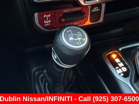 Used 2024 Jeep Wrangler Unlimited AWD/4WD image 32