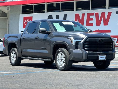 Used 2025 Toyota Tundra SR5 AWD/4WD image 8