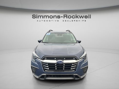 Used 2024 Subaru Ascent Premium w/ Convenience Package image 2