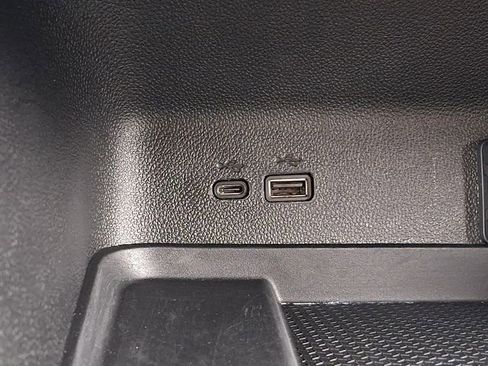 Used 2026 Chevrolet Traverse LT AWD/4WD image 26