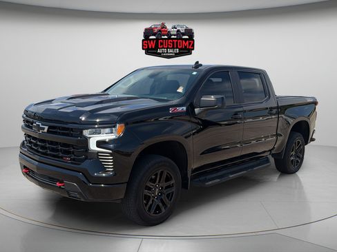Used 2022 Chevrolet Silverado 1500 LT Trail Boss w/ Convenience Package II AWD/4WD image 3
