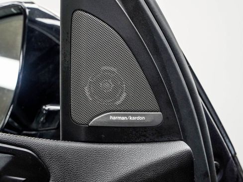 Used 2022 BMW X5 M50i w/ Premium Package image 38