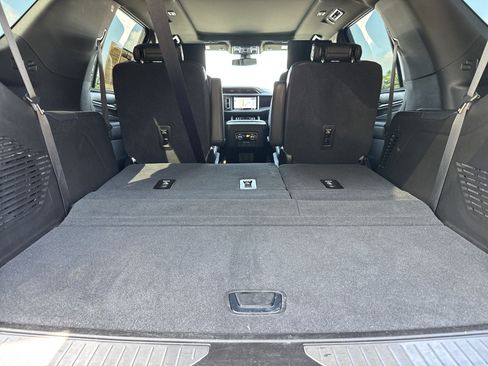 Used 2021 GMC Yukon Denali AWD/4WD image 38