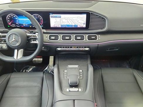 Used 2024 Mercedes-Benz GLS 450 4MATIC image 93