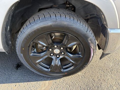 Used 2019 RAM 1500 Laramie image 4