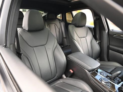 Used 2019 BMW X4 xDrive30i w/ M Sport Package 2 image 19