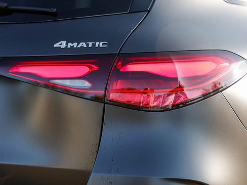 New 2026 Mercedes-Benz GLC 300 4MATIC image 8
