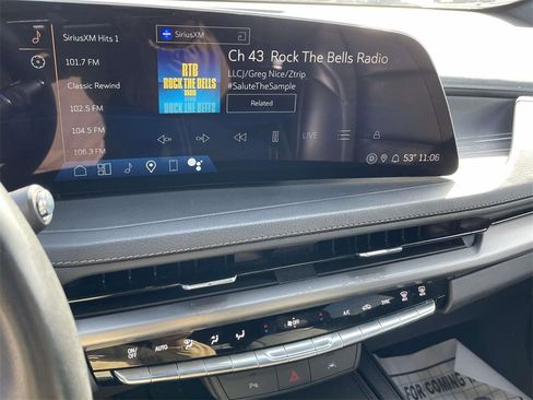 Used 2024 Cadillac XT4 Premium Luxury image 23