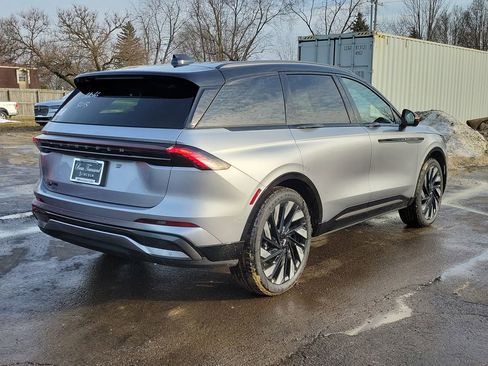 New 2026 Lincoln Nautilus Reserve image 4