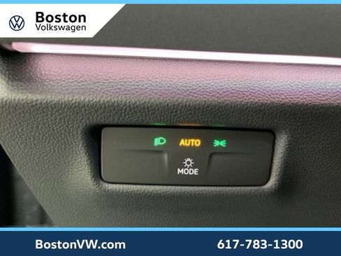 New 2026 Volkswagen Tiguan SE image 22