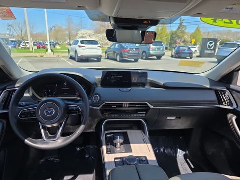 Used 2024 MAZDA CX-90 Plug-In Hybrid w/ Premium Pkg AWD/4WD image 16