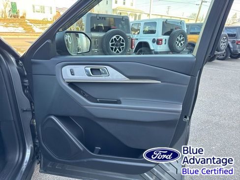 Certified 2025 Ford Explorer Active image 30