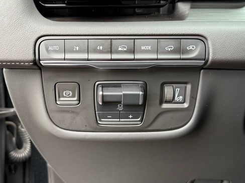 Used 2024 Cadillac Escalade Sport w/ LPO, ONYX Package AWD/4WD image 34