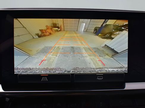 Used 2024 GMC Sierra 1500 SLT w/ X31 Off-Road Package image 20